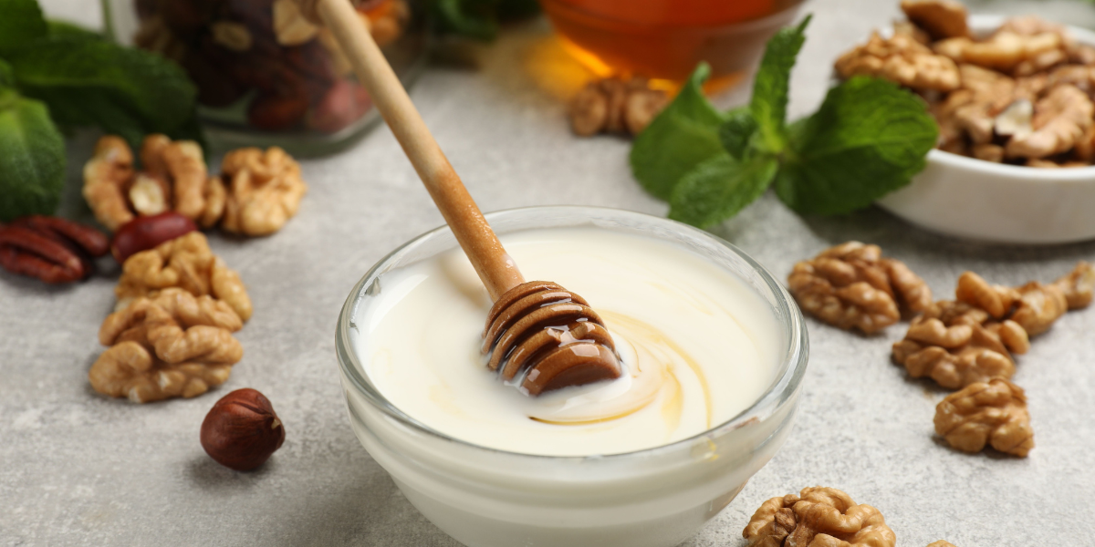 गाढ़ा दही (ग्रीक शैली का दही)